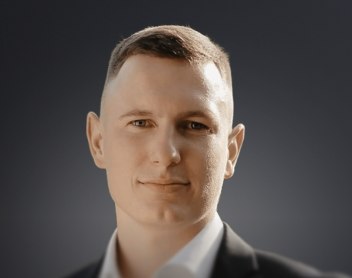 Андрей Петрикаус